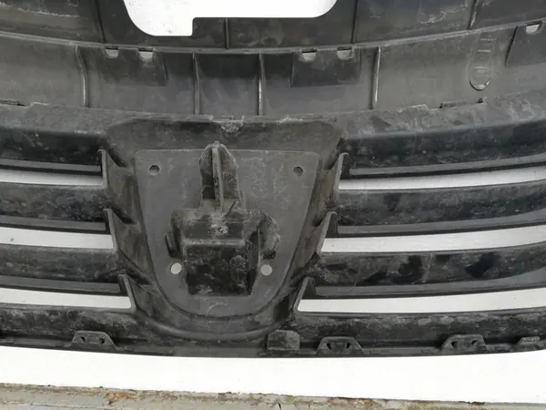 Front Grill Dacia Sandero 08- OEM 8200735104 image 7