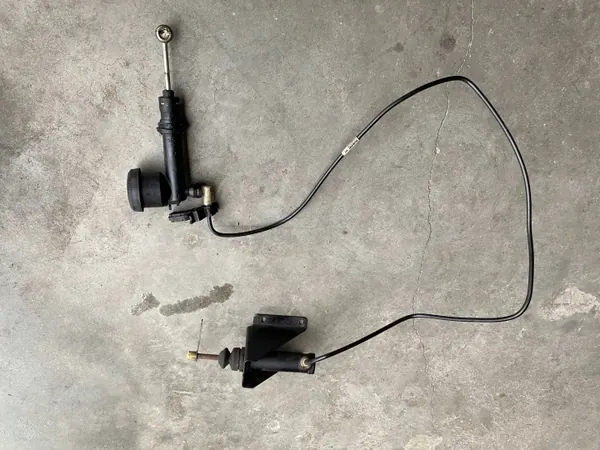 Cilindro escravo da embraiagem OEM 5802863031 para Iveco Daily image 2