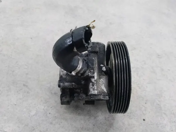Pompe de direction OEM 9685555580 pour Peugeot Partner image 2
