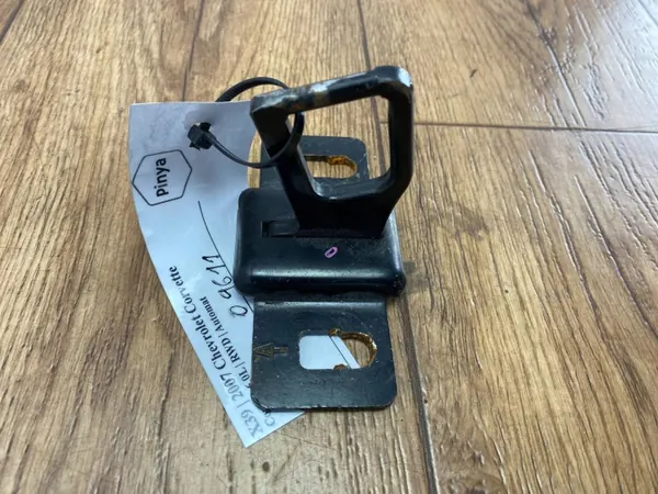Katon lukko OEM 10302528 Chevrolet Corvette C6:lle image 7