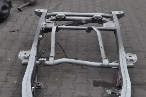 Peças de chassis OEM JIMNNY para Suzuki Jimny IV image 4