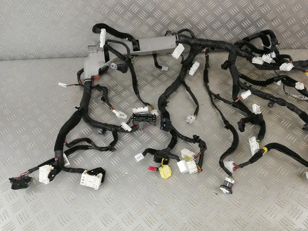 KIA CARENS IV Armaturenbrett Verkabelung 2013-2019 OEM 91110-A4931 image 2