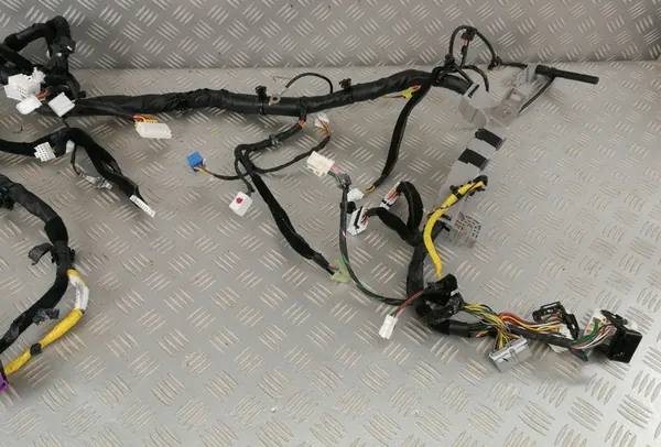 KIA CARENS IV Armaturenbrett Verkabelung 2013-2019 OEM 91110-A4931 image 3