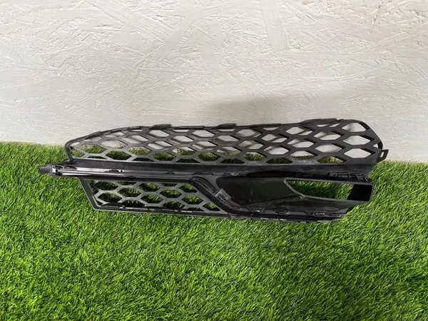 Rejilla de parachoques delantero izquierdo Audi A3 8V Original image 2