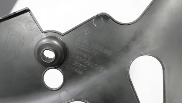 BMW 9883648 Joint Couvre-phare Droit Avant G22/G23/G26 image 5