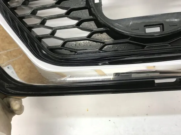 Grille de pare-chocs avant Nissan Qashqai II OEM 62398HV00A image 3