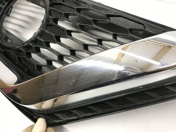 Grille de pare-chocs avant Nissan Qashqai II OEM 62398HV00A image 5