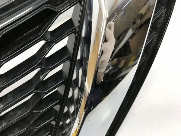 Grille de pare-chocs avant Nissan Qashqai II OEM 62398HV00A image 8
