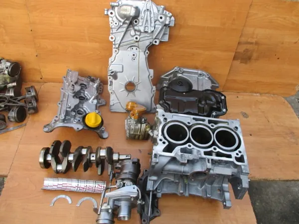 RENAULT 1.2 TCE DIG-T Täckning 135029555R image 8