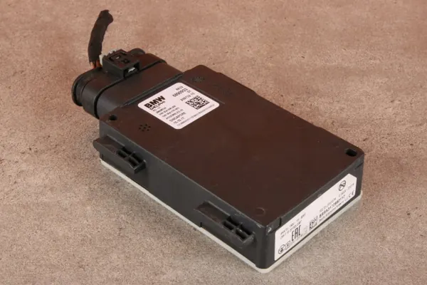 Sensor Radar BMW OEM 6890933 - Estado Usado image 5