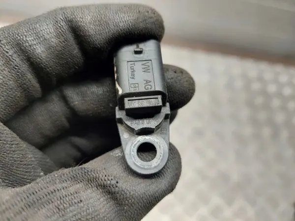 Capteur de position d'arbre à cames OEM 04C907601K Audi Q7 image 3