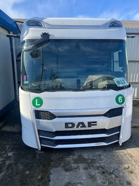 Cabina DAF NGD XG OEM KABINA DAF NGD XG - Usado image 2