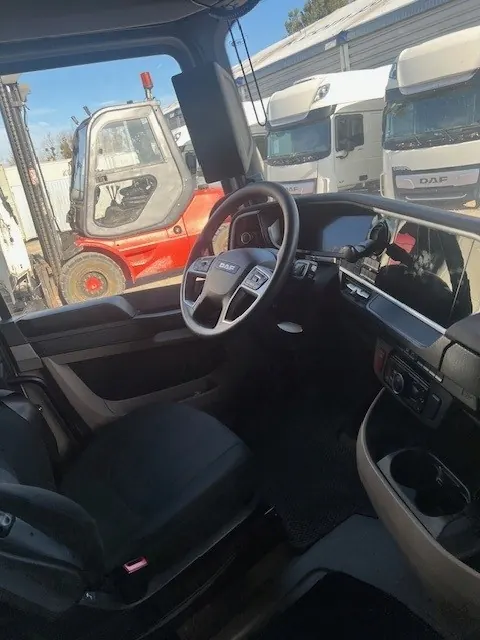 Cabina DAF NGD XG OEM KABINA DAF NGD XG - Usado image 4