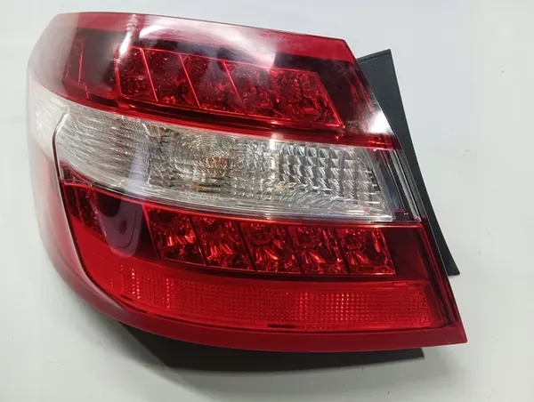 Linker Achterlicht Mercedes E-Klasse W212 09-13 A2129066601 image 3