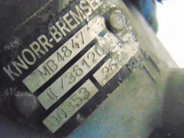 Soupape de frein Knorr-Bremse MB4847 pour Volvo FM7/FH12 image 5
