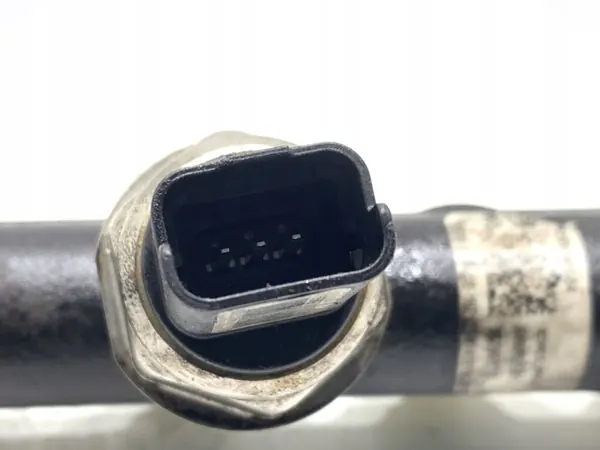 OEM 9674300080 Einspritzschiene mit Sensor für Peugeot 508 image 4