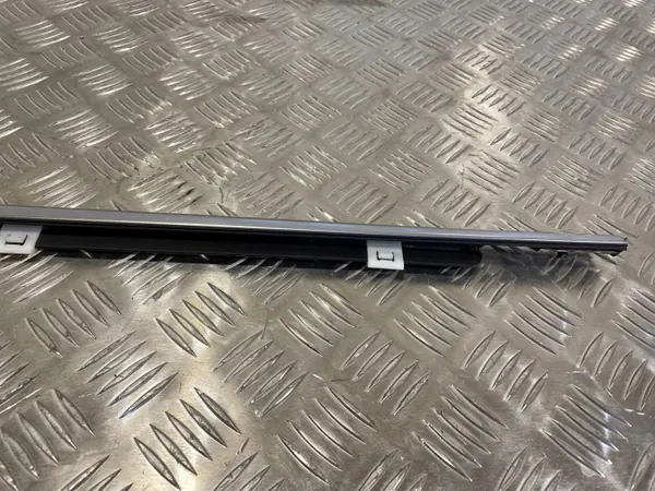 Kia OE Bakrutslist OEM FOB26227 image 6