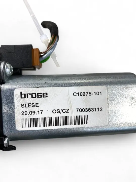 Moteur de siège avant droit Volvo XC90 OEM C10275101 image 6
