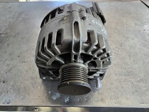 Dynamo OEM 231008648R 14V 180A voor Renault image 2