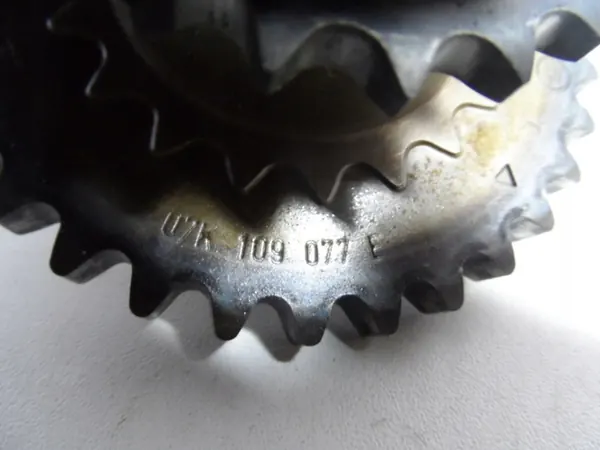 Jakohihnan hammaspyörä VW Jetta 5C Passat B7 2.5 FSI USA 07K109077E image 5