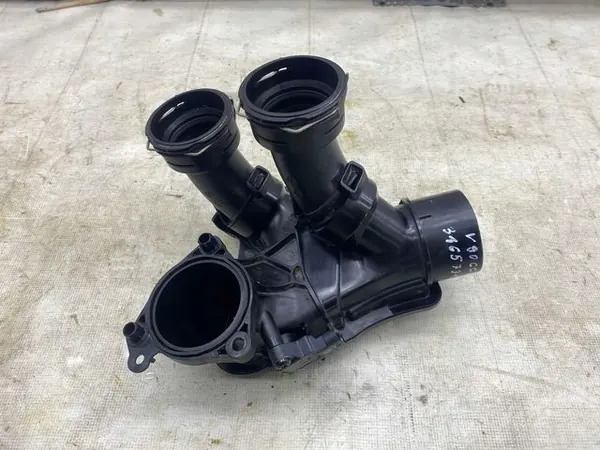 VOLVO V90 CC Luftkanal 31657315 image 3