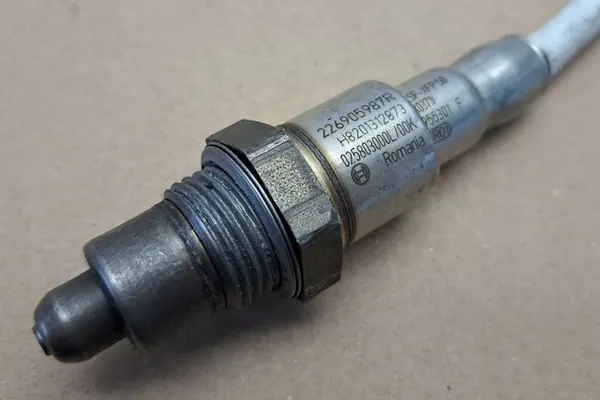 SENSOR LAMBDA RENAULT CLIO IV 1.2 226905987R image 3