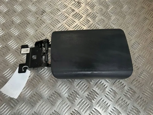 Accoudoir console centrale Hyundai Tucson IV NX4 OEM 84660N7100 image 2