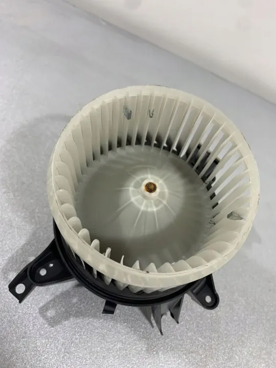 Jeep Compass Gebläsemotor OEM FBZ18551 - Gebraucht image 7