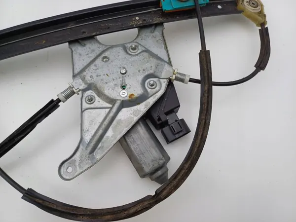 Audi A3 8L Oikea Etuikkunanostin OEM DRC101095 image 6
