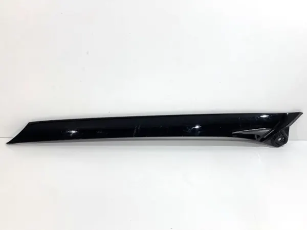 Oikea tuulilasinlista OEM K8D2-025A52-AC Land Rover image 2