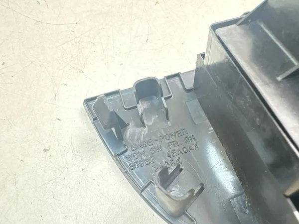 Raam voor voorraam schakelaar Nissan Qashqai 2015 8096014EA0AX image 5