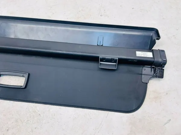 OEM OYT26839 Cubremaletero para Toyota Corolla E21 SWACE image 5