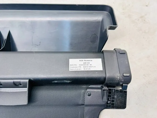 OEM OYT26839 Cubremaletero para Toyota Corolla E21 SWACE image 8