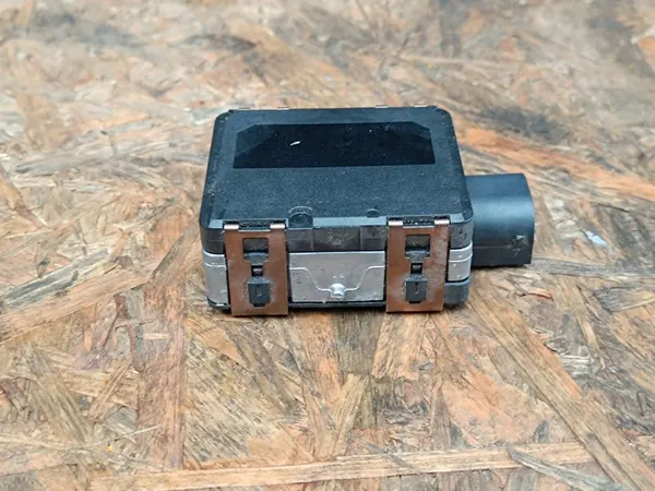 MERCEDES B KLASA W247 - radar distronic sensor A0009053011 image 2