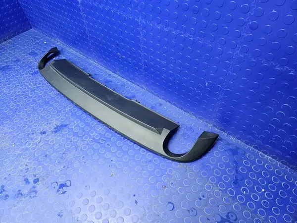 AUDI A4 B9 Bakre Stötfångare Spoiler Original 8W0807521A image 4