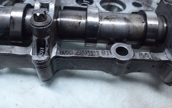 Árboles de levas BMW F10 B47 OEM 8570145 image 5