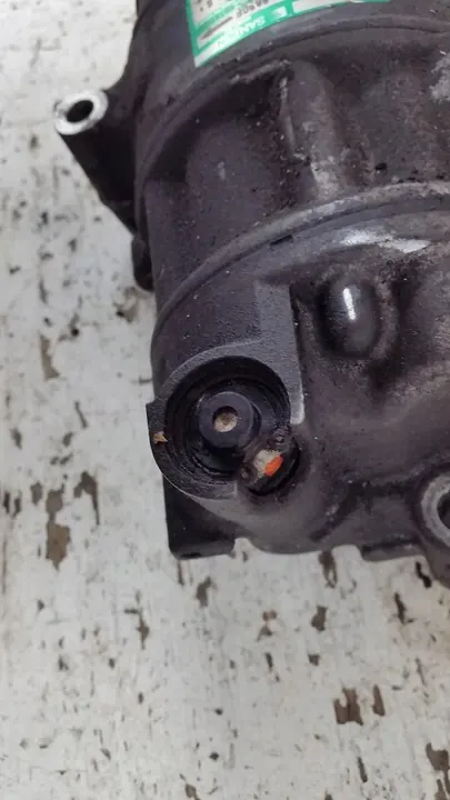 Ilmastointikompressori VW Touran Golf Passat B6 1K0820803S image 3