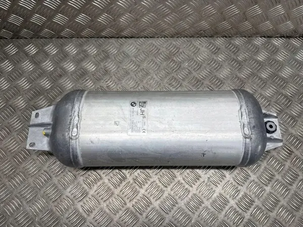 BMW Ilmasäiliö OEM 6878492 X5 G05/X7 G07 image 2