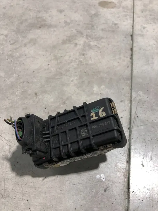 Actionneur de turbocompresseur électrique Volkswagen Golf VII 6NW008412 image 1