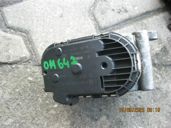 Corps de papillon OEM A6420900070 pour Mercedes W221 OM642 image 2