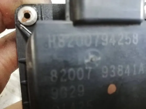 Renault Drosselklappe 8200793841 image 2