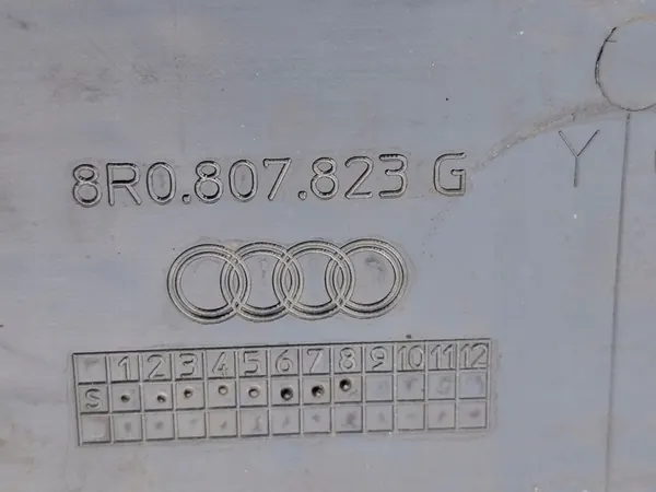 Rejilla de parachoques trasero AUDI Q5 8R OEM 8R0807823G image 9