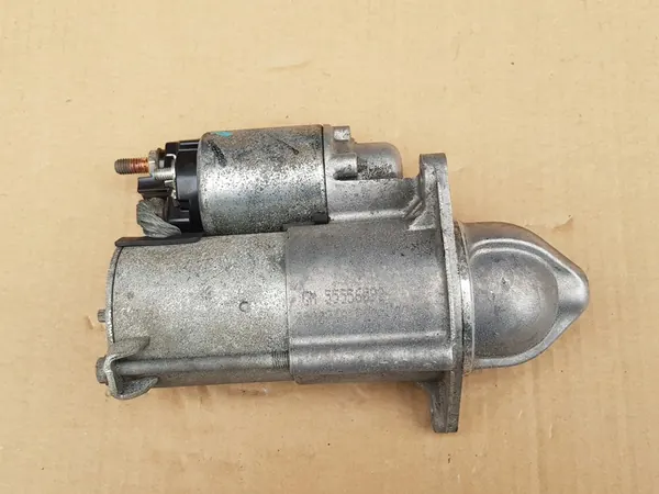 Motor de arranque Opel 1.6 / 1.8 Z16XEP Z16XER Z18XE Z18XER / 55556092 image 3