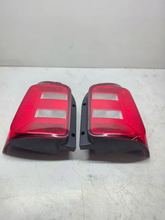 Lámpara Trasera Izquierda VW T5 T6 7E0945095Q image 9