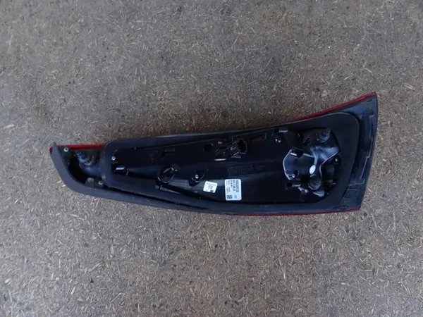 AUDI Q3 8U 11-14 Lámpara LED Trasera Izquierda OEM 8U0945093A image 9