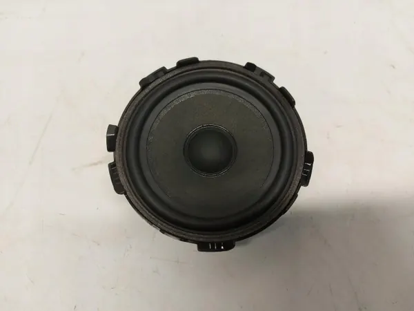 Mercedes-kaiutin OEM A2058201002 - Käytetty image 2