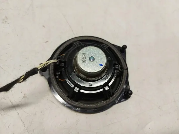 Mercedes-kaiutin OEM A2058201002 - Käytetty image 7