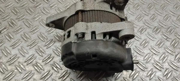 Hyundai i40 2013 Alternator OEM 8400290 image 7