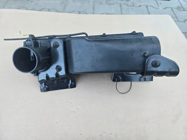 Boîtier Filtre à Air OEM 8603092 pour BMW X5 F15 X6 F16 image 3