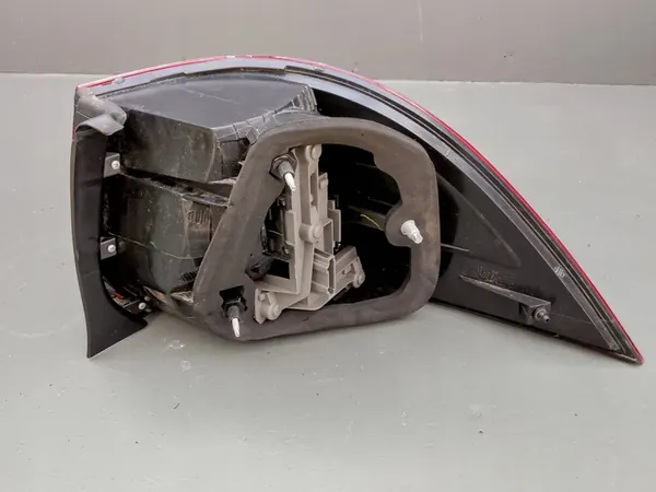 Vänster bakljus VW GOLF V VI COMBI 2003- OEM 1K9945095H image 6